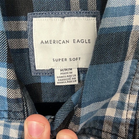 5 flannels for 40$ !!! - Picture 4 of 6